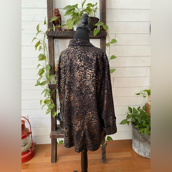 JM Collection: Black and Brown Animal Print  Jacket with Cuffed Sleeves - Picture 11 of 17